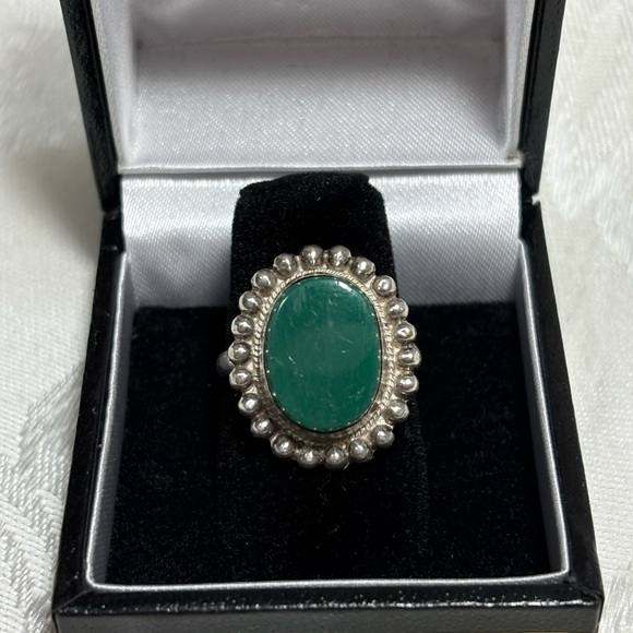 Vtg Sterling Silver Green Onyx Artisan Ring - Picture 4 of 7